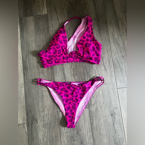 PrettyLittleThing Pink and Purple Cheetah Bikini💗💕 - Picture 3 of 6